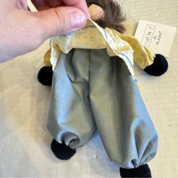 Makin It In Alaska Doll Linda Berget Kenai Princess Doll Figure Fur Hand Made - Picture 5 of 15